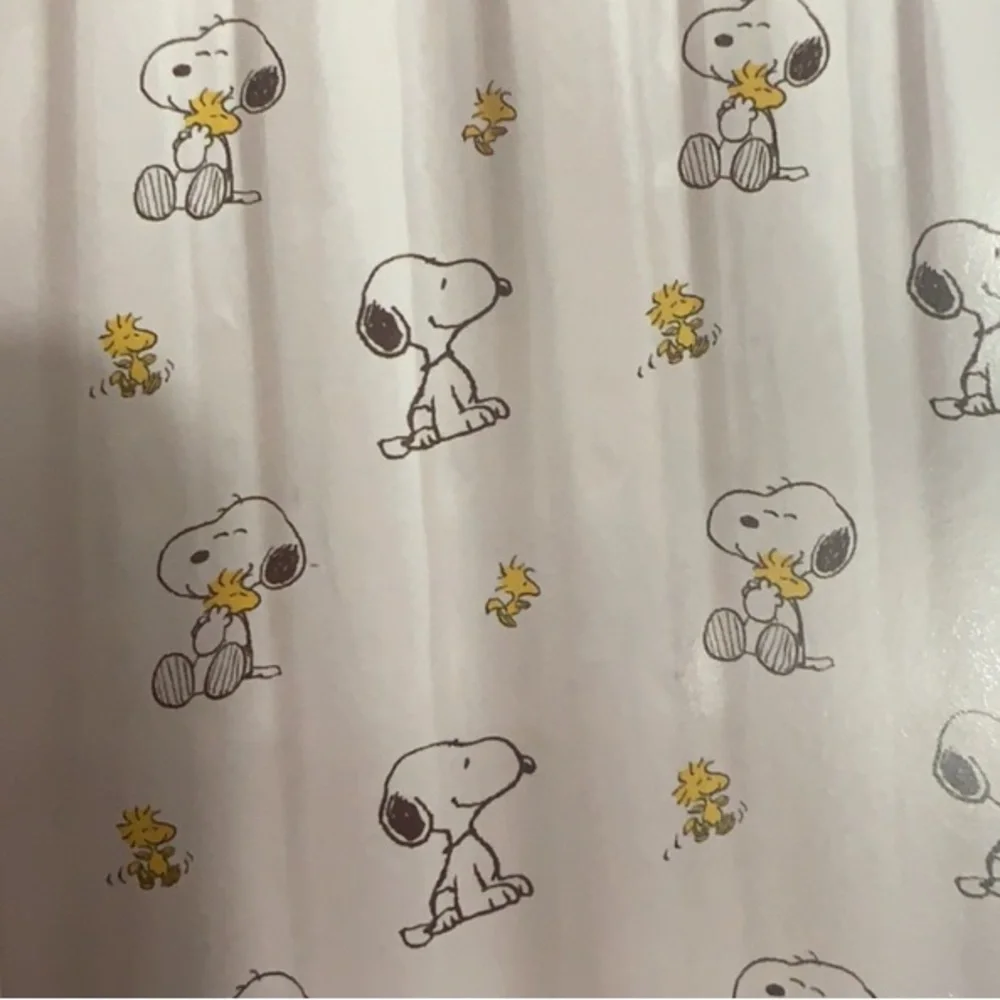 Like new Peanuts shower curtain with Snoopy and Woodstock